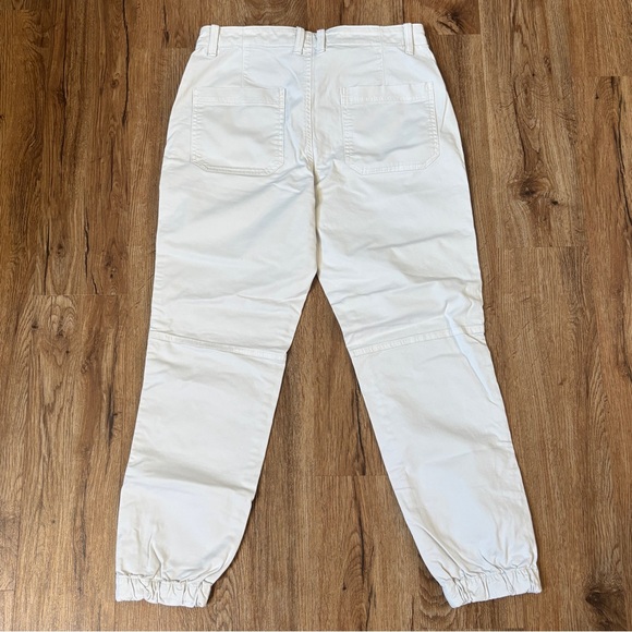 Cream Pants with Elastic Zipper Cuffs - Picture 2 of 8